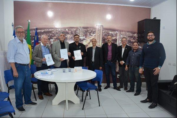 Membros do Governo Municipal se reuniram para conhecer os resultados do estudo