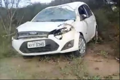POÇÕES: Empresária morre em grave acidente de trânsito próximo a Vitória da Conquista