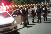 Sudoeste Baiano: Pai e filha de 13 anos são baleados dentro de carro em via pública de Jequié