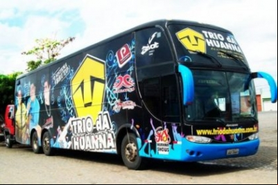 Assalto na Bahia: ônibus do Trio da Huanna é alvo de assaltantes; grupo se apresenta nos 52 anos de Belo Campo